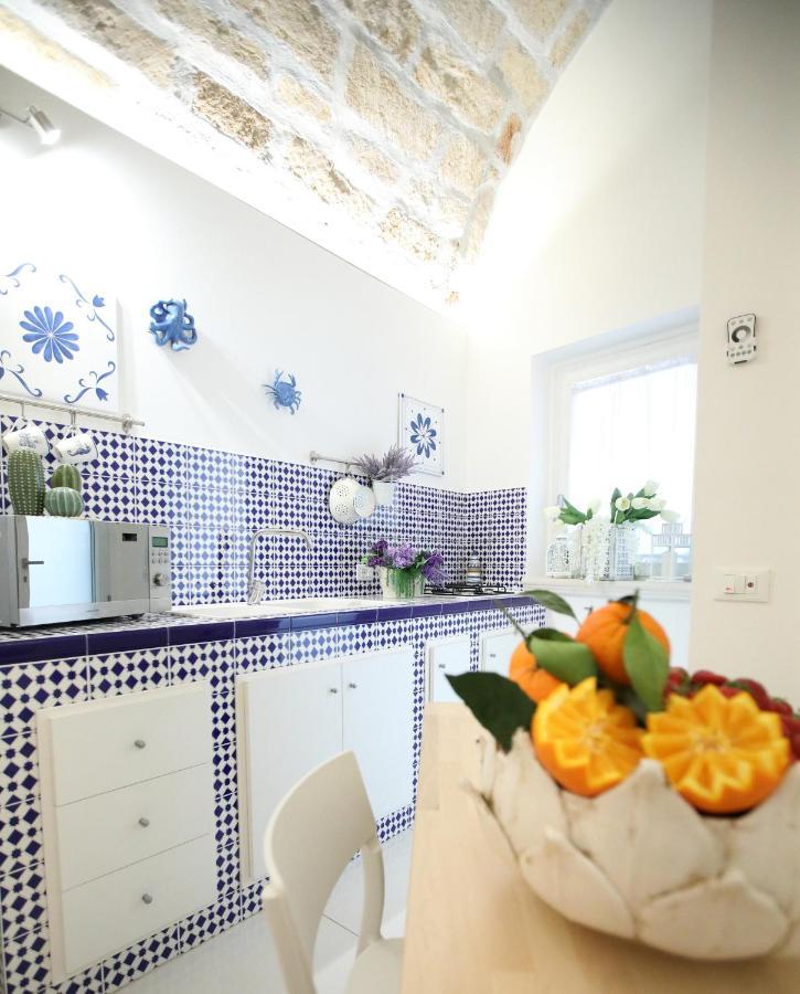 Blu Mare Suite Privata & Apartment Terrasini Eksteriør billede